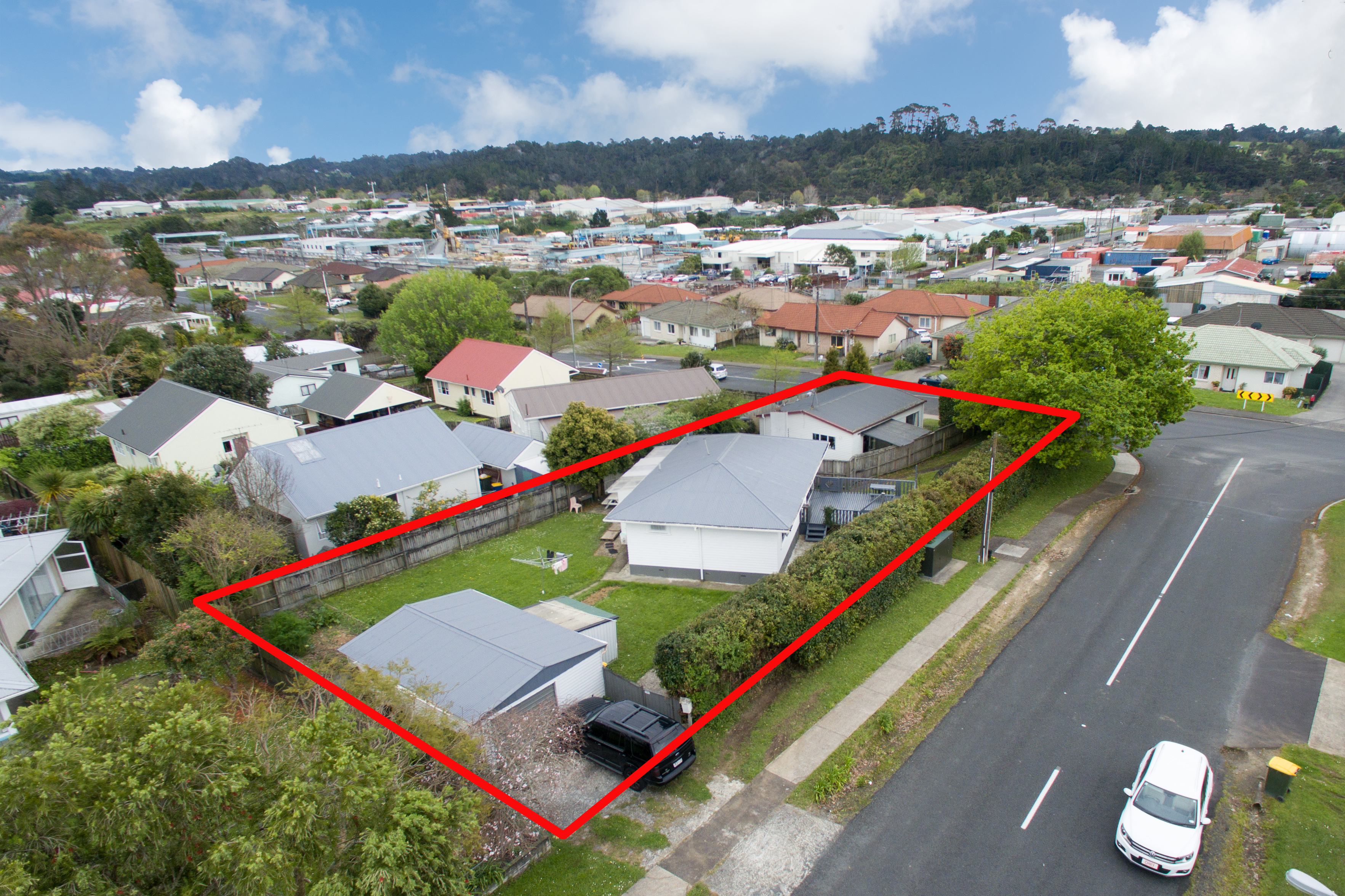 Sold 76 Pooks Road, Ranui Nov 2016 | Barfoot & Thompson