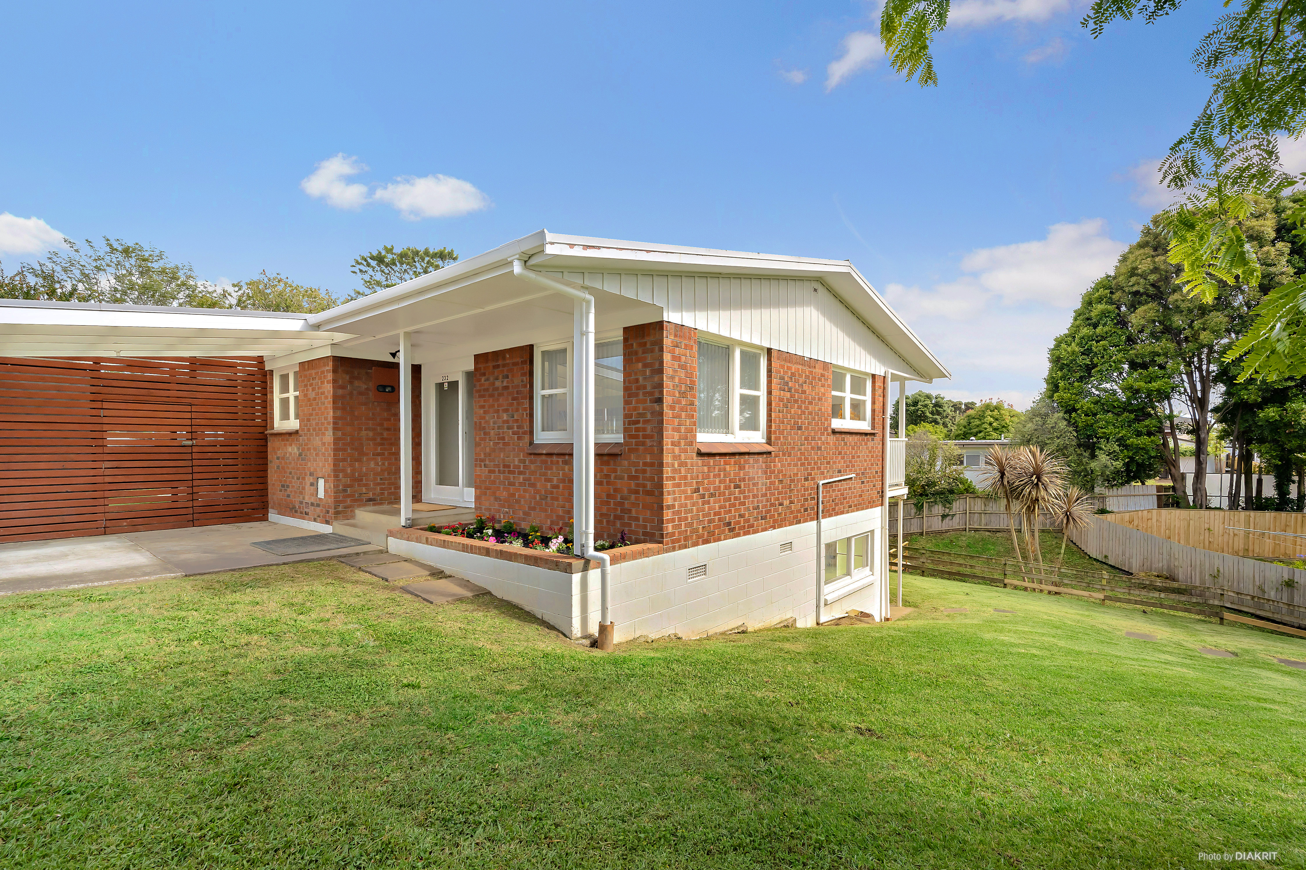 Pakuranga Heights, DEVELOP OR LAND BANK, Property ID: 803200 | Barfoot & Thompson