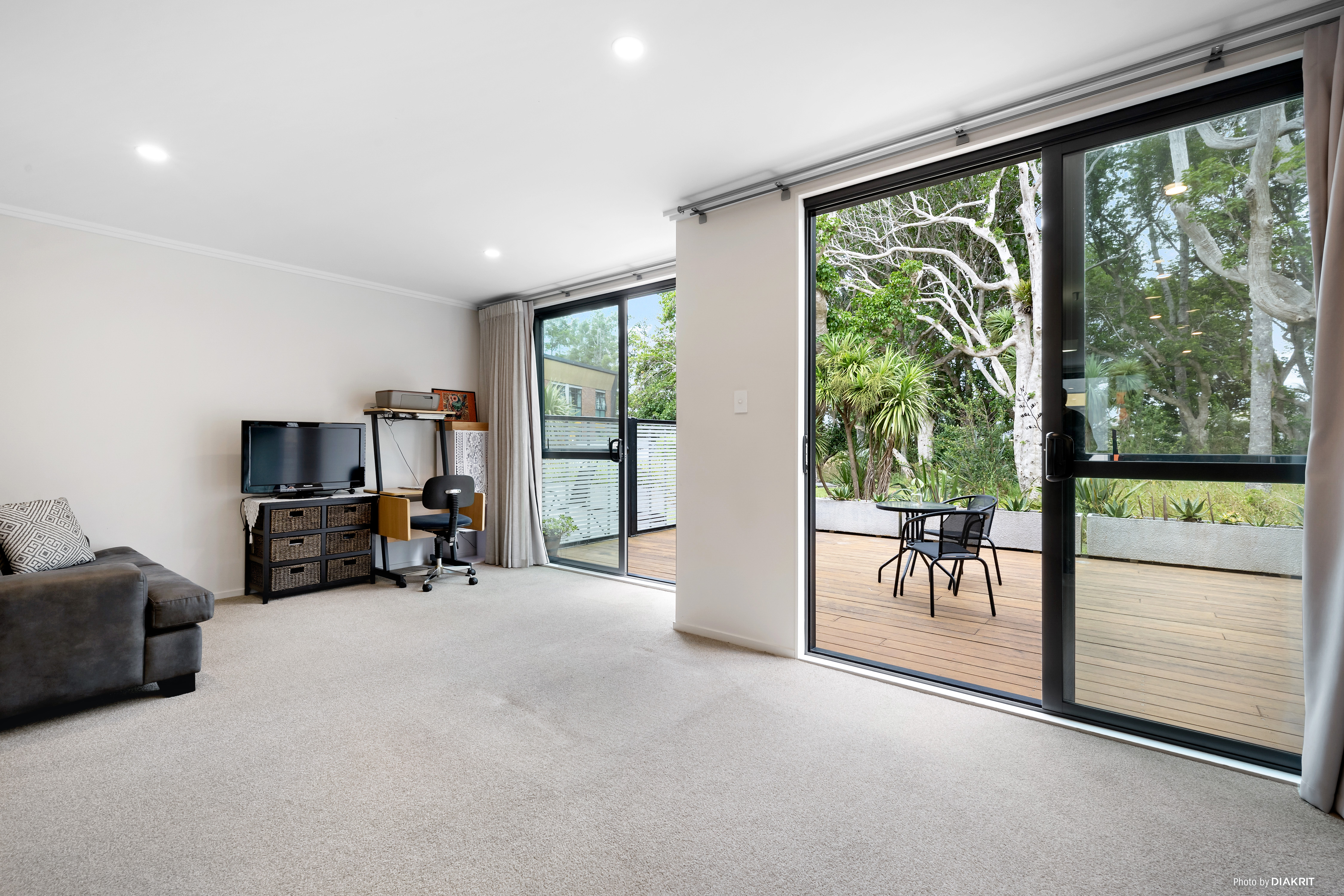 Flat Bush, RESERVE SIDE POSITION - SURE TO IMPRESS, Property ID: 804678 | Barfoot & Thompson