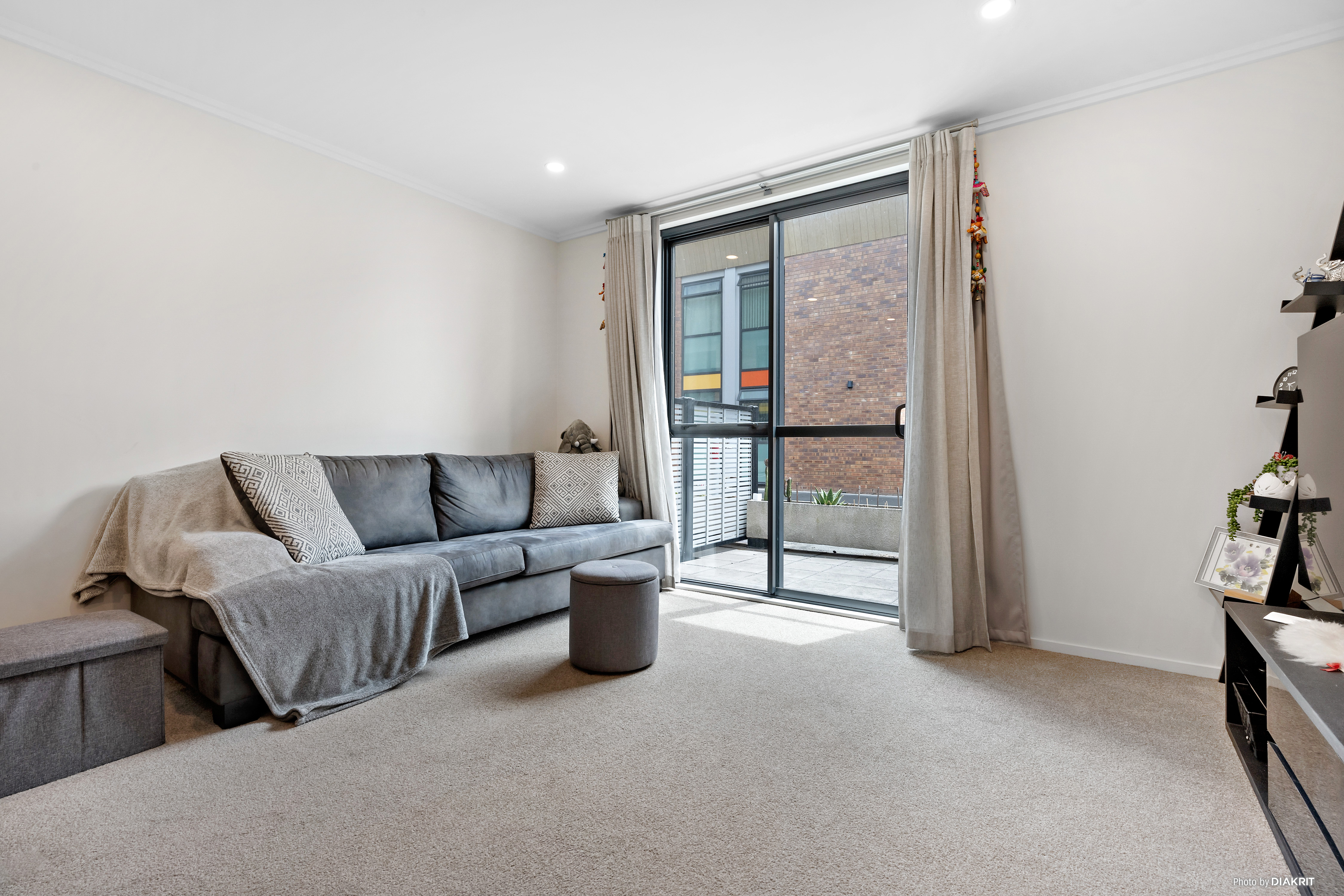 Flat Bush, RESERVE SIDE POSITION - SURE TO IMPRESS, Property ID: 804678 | Barfoot & Thompson