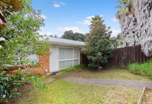 Panmure, Priced Under $700K, Property ID: 815362 | Barfoot & Thompson