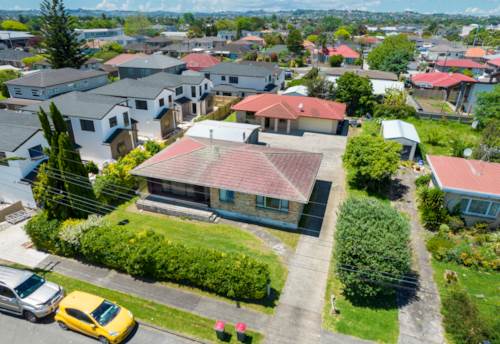 Papatoetoe, Home and Income on 860m2 of Land, Property ID: 821663 | Barfoot & Thompson