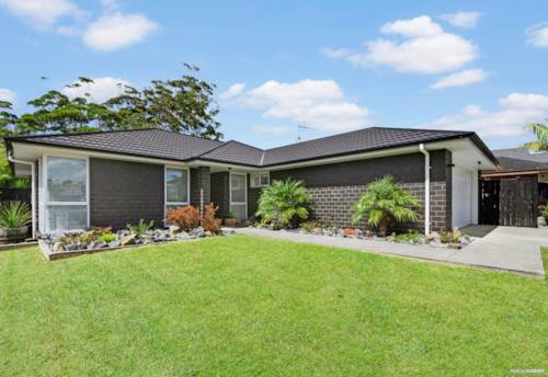 Millwater, Spacious, Immaculate GJ Gardener Home, Property ID: 829541 | Barfoot & Thompson