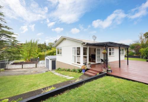 New Lynn, An Affordable Kiwi Classic, Property ID: 831305 | Barfoot & Thompson