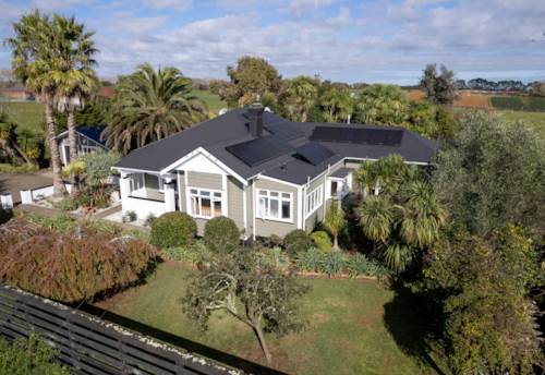 Patumahoe, Romantic Villa with Modern Twist - 2 hectares, Property ID: 832620 | Barfoot & Thompson