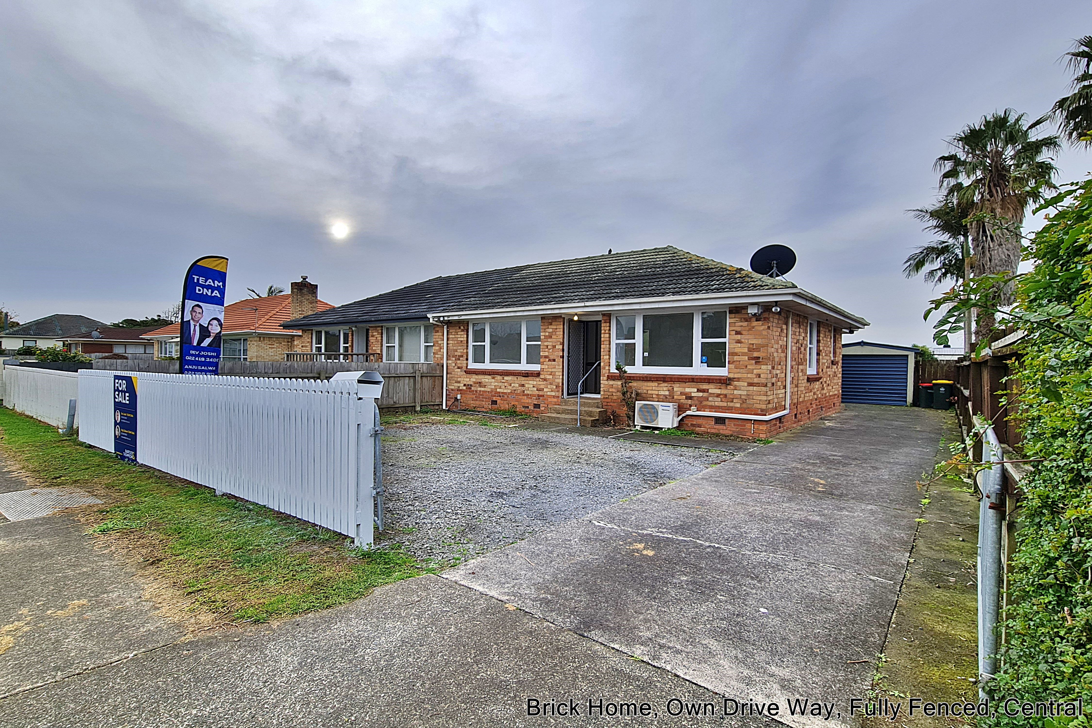 2/8 Omagh Avenue