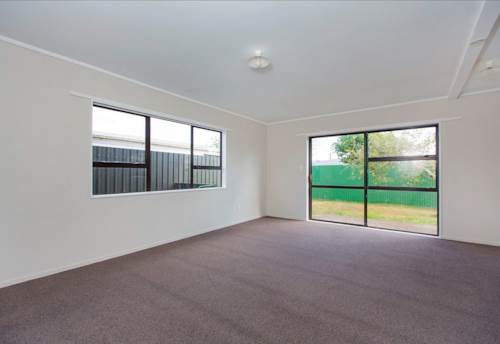 Pukekohe, Great For Extended Families!, Property ID: 46000019 | Barfoot & Thompson