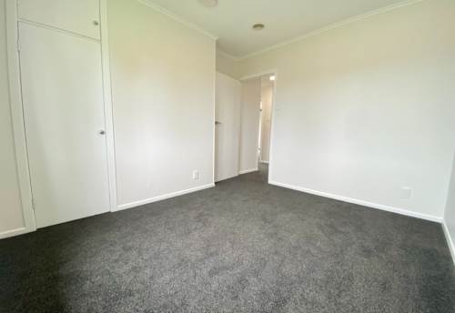 Waiuku, Country Town Charm Meets Modern Comfort in Waiuku, Property ID: 46004645 | Barfoot & Thompson