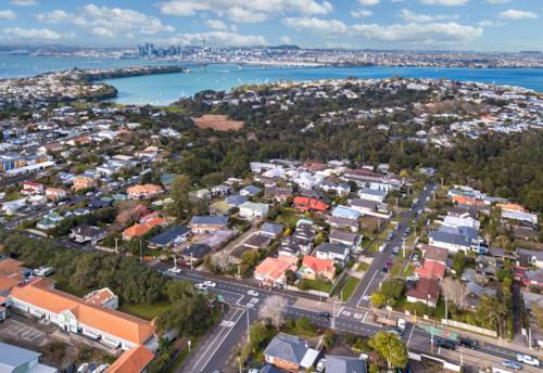 Northcote, SHOP WITH LIVING
, Property ID: 4008097 | Barfoot & Thompson