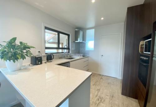 Mt Wellington, LOOK AT ALL THIS SPACE!, Property ID: 11013110 | Barfoot & Thompson