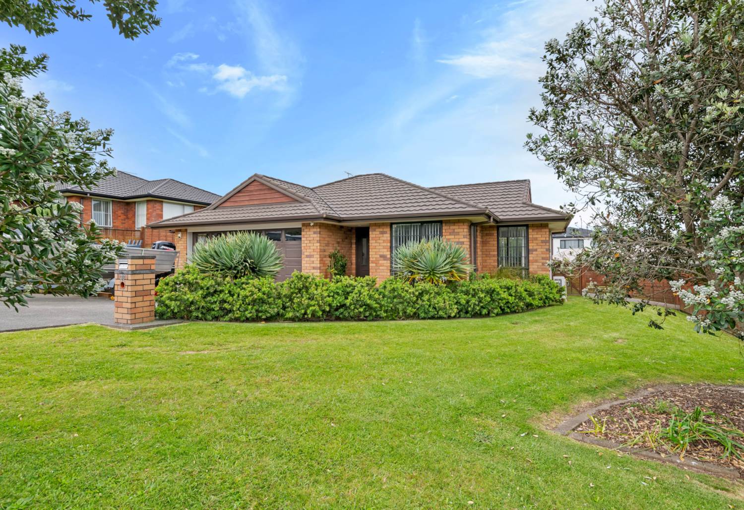 Spacious Single Level Family Home - 4 Bedrooms + Office 1