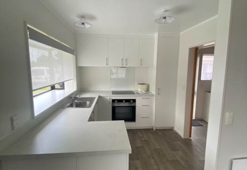 Pukekohe, Front Unit With Extra Off Street Car Park, Property ID: 11013547 | Barfoot & Thompson