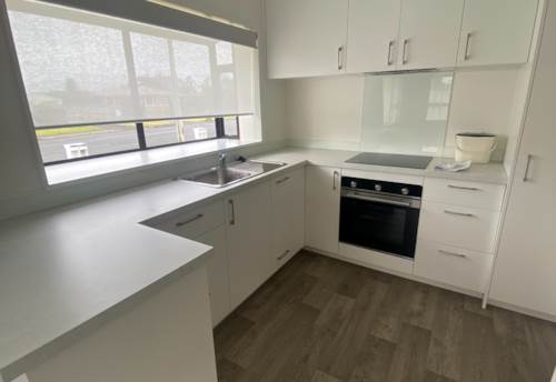 Pukekohe, Front Unit With Extra Off Street Car Park, Property ID: 11013547 | Barfoot & Thompson