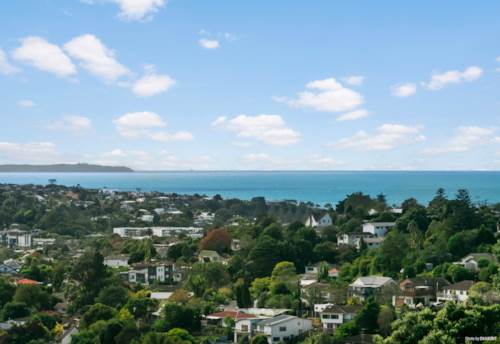 607 ECR, Browns Bay