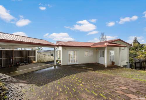 Sold 685 Beach Road, Rothesay Bay Aug 2024 | Barfoot & Thompson