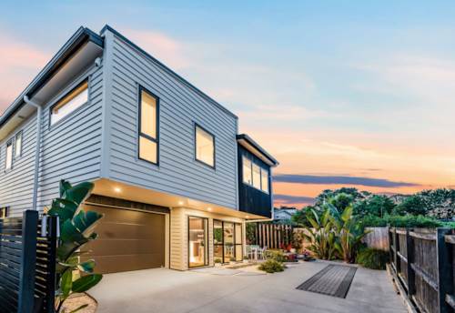 St Johns, Better than New!, Property ID: 901249 | Barfoot & Thompson