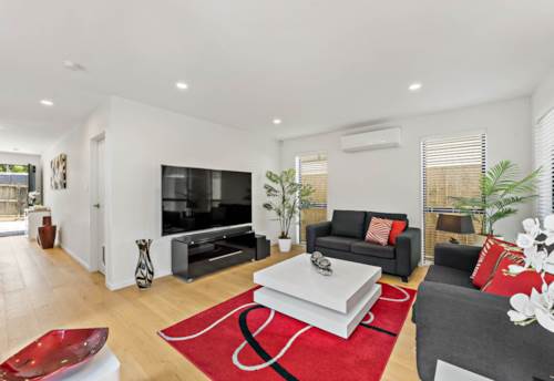 St Johns, Better than New!, Property ID: 901249 | Barfoot & Thompson