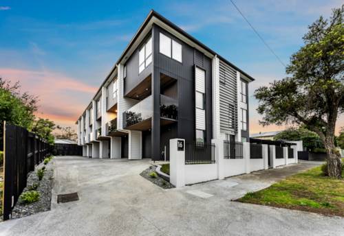 Glen Innes, Brand New Luxury Townhouses on Sloane!!, Property ID: 906051 | Barfoot & Thompson