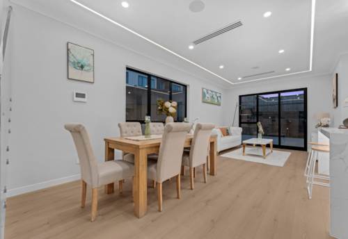 Flat Bush, Stunning and Beautiful 7- Bedrooms Home!, Property ID: 906272 | Barfoot & Thompson