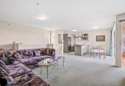 Birkenhead, Central Location with Amazing City Views, Property ID: 906258 | Barfoot & Thompson