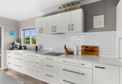 Wellsford, LIVE YOUR BEST LIFE, Property ID: 906460 | Barfoot & Thompson