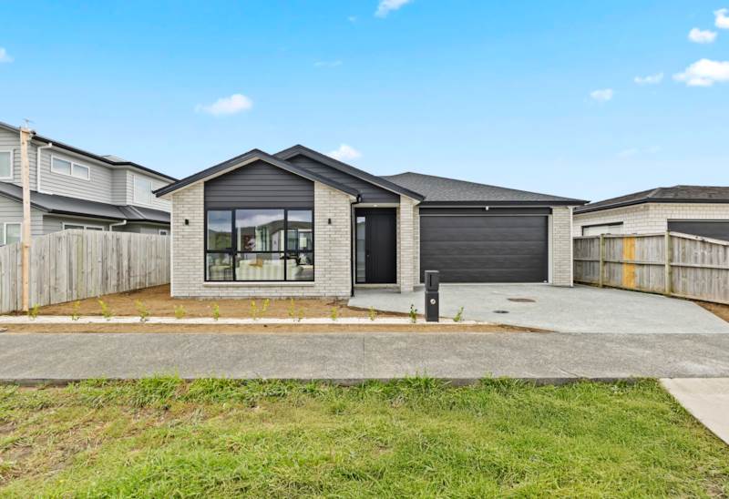 17 Black Beech Crescent