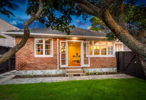 Pt England, Coastal Living In Central Auckland!!, Property ID: 907118 | Barfoot & Thompson