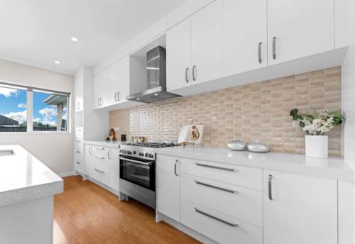 Beachlands, New Price - Motivated Vendor, Property ID: 907621 | Barfoot & Thompson