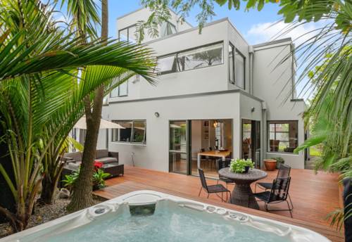 Devonport, OPEN THE DOOR TO LOCATION, Property ID: 907710 | Barfoot & Thompson