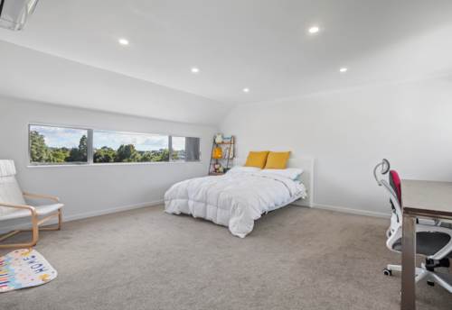 Totara Vale, Best Value on the Market- Move Fast!, Property ID: 907721 | Barfoot & Thompson