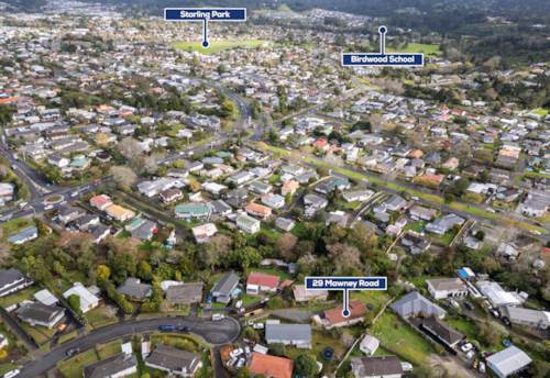 Henderson,  RC Granted - 6 Standalone big homes = Big Profit, Property ID: 908858 | Barfoot & Thompson