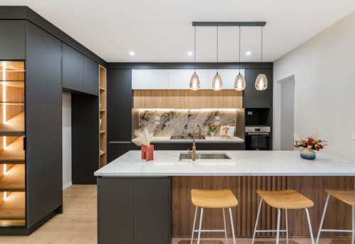 Flat Bush, Urgent Sale, bring your offer , Property ID: 908119 | Barfoot & Thompson