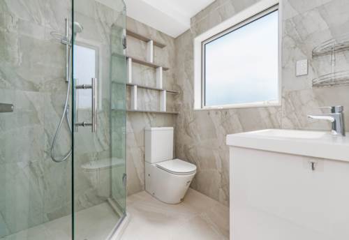 Henderson, Large Family Home - Brilliant Location!, Property ID: 915841 | Barfoot & Thompson