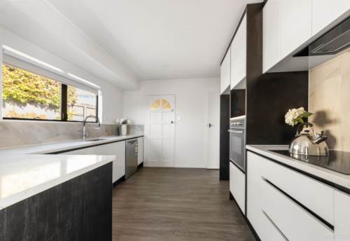 Blockhouse Bay, The Urgent Sale! Bring your offer today!, Property ID: 908995 | Barfoot & Thompson