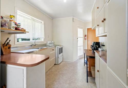 Henderson, High-Value Potential in Henderson!, Property ID: 908734 | Barfoot & Thompson