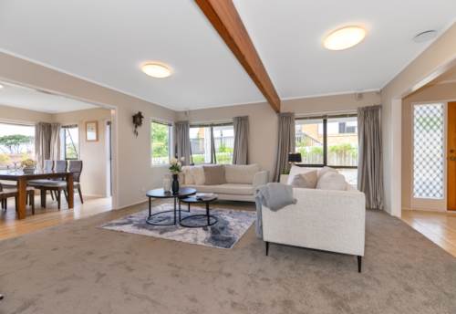 Massey, Ideal Family Home with Stunning Harbour Views, Property ID: 909854 | Barfoot & Thompson