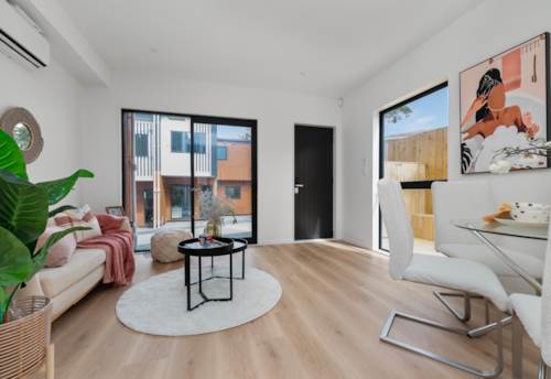 Henderson, Modern Living, Henderson Heart, Property ID: 910605 | Barfoot & Thompson