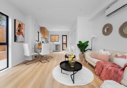 Henderson, Brand New – Bring Any Offer!!!, Property ID: 915463 | Barfoot & Thompson