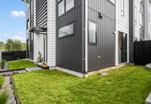 Glen Innes, Luxury Sells Fast On Sloane!, Property ID: 906050 | Barfoot & Thompson