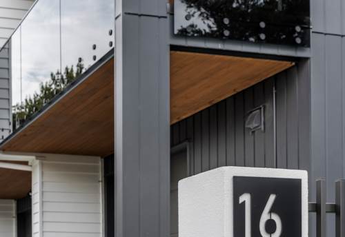 Glen Innes, Luxury Sells Fast On Sloane!, Property ID: 906050 | Barfoot & Thompson