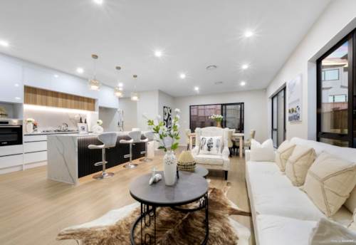 Flat Bush, Sat Open Home 4-6pm, Nibbles & Drinks provided, Property ID: 910646 | Barfoot & Thompson