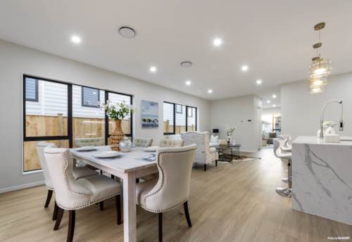 Flat Bush, Sat Open Home 4-6pm, Nibbles & Drinks provided, Property ID: 910646 | Barfoot & Thompson