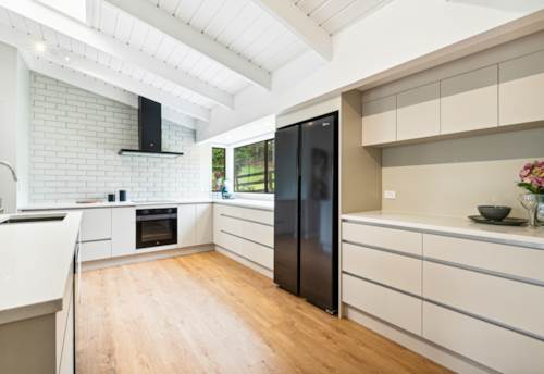 Dairy Flat, Your Lifestyle Retreat Awaits!, Property ID: 911637 | Barfoot & Thompson