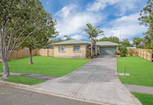 Flat Bush, Solid Brick & Tile Home , Property ID: 912001 | Barfoot & Thompson