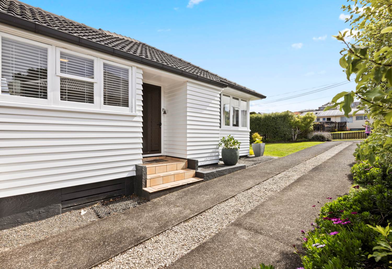 Property located at 5 Roseway Place, Glen Innes, Auckland | Barfoot & Thompson