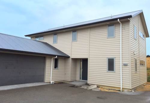 Beachlands, 4 BEDROOM - 3 BATHROOM - GARAGE, Property ID: 67000344 | Barfoot & Thompson