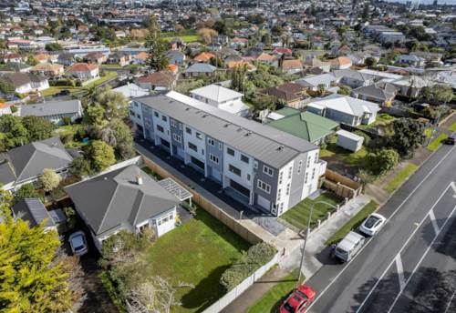 Sold 2/273 Mt Albert Road, Sandringham Aug 2025 | Barfoot & Thompson