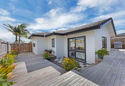 Flat Bush, CONVENIENT LOCATION BRICK HOME!, Property ID: 912126 | Barfoot & Thompson