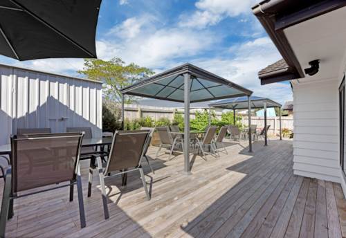 Flat Bush, CONVENIENT LOCATION BRICK HOME!, Property ID: 912126 | Barfoot & Thompson