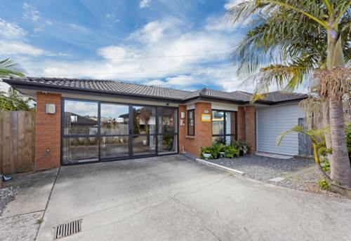 Flat Bush, CONVENIENT LOCATION BRICK HOME!, Property ID: 912126 | Barfoot & Thompson